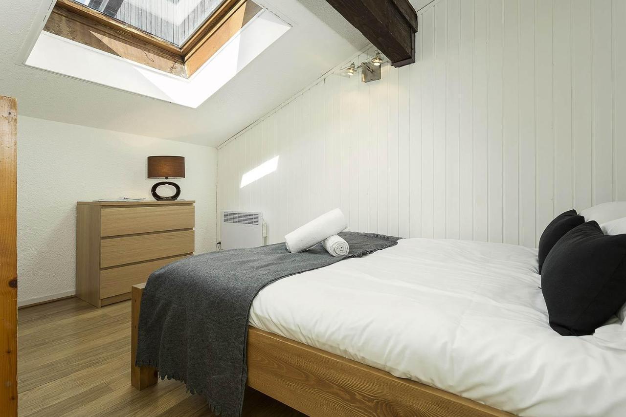 Apartment Forclaz 4B - Alpes Travel - Central Chamonix - Sleeps 4 Exterior photo